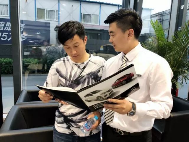 他是从WilliamHill官网走出的奔驰销售经理，只要努力，下一个“高薪金领”...