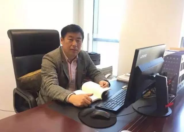 What？北京市交通委机关干部在读《共产党宣言》？